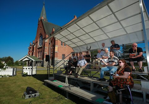 Katso suurempi versio kuvasta Aamuseurat 3.7.2021